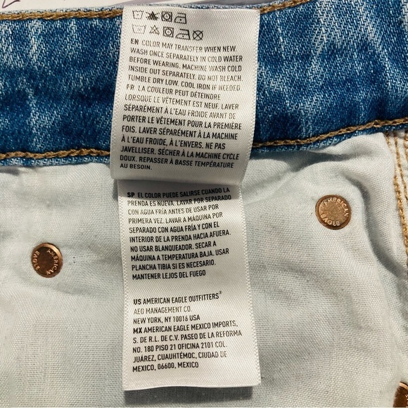 AMERICAN EAGLE Sz 16 90s Bootcut  Light Wash Raw Hem Wiskering Boot Cut Jeans - Picture 11 of 11